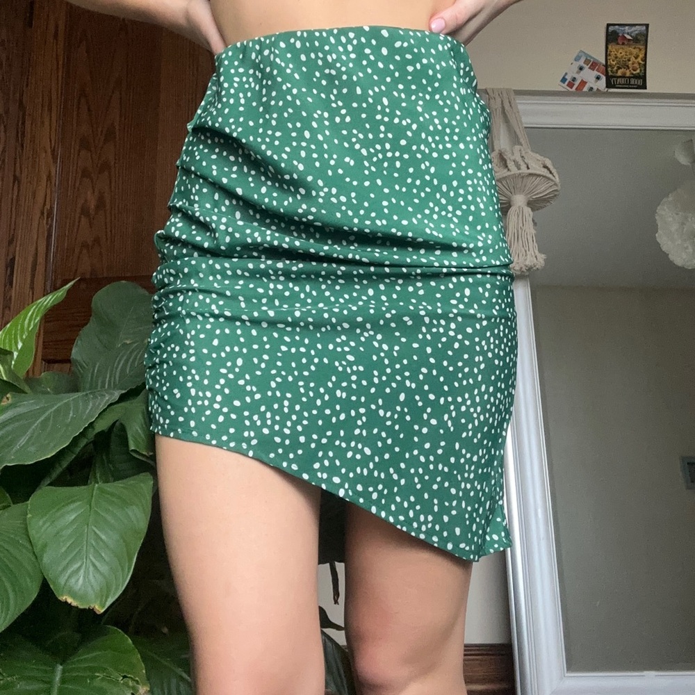 Asymmetrical Scrunched Green Polka Dot White Skirt